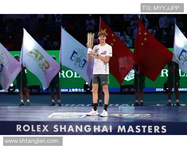 上海网球队以65分领跑大师赛积分榜展现强劲实力与团队合作精神