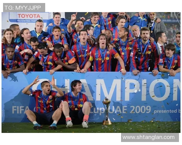 五月的足球明星闪耀赛场展现激情与荣耀的精彩瞬间