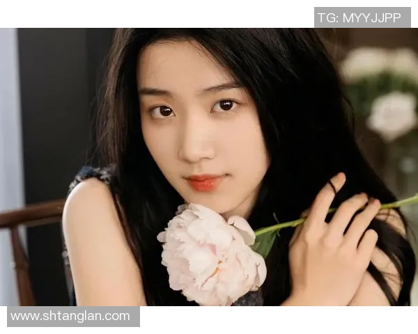 足球明星与中国美女的浪漫邂逅揭示了体育与时尚的完美结合 足球明星与中国美女的浪漫邂逅揭示了体育与时尚的完美结合